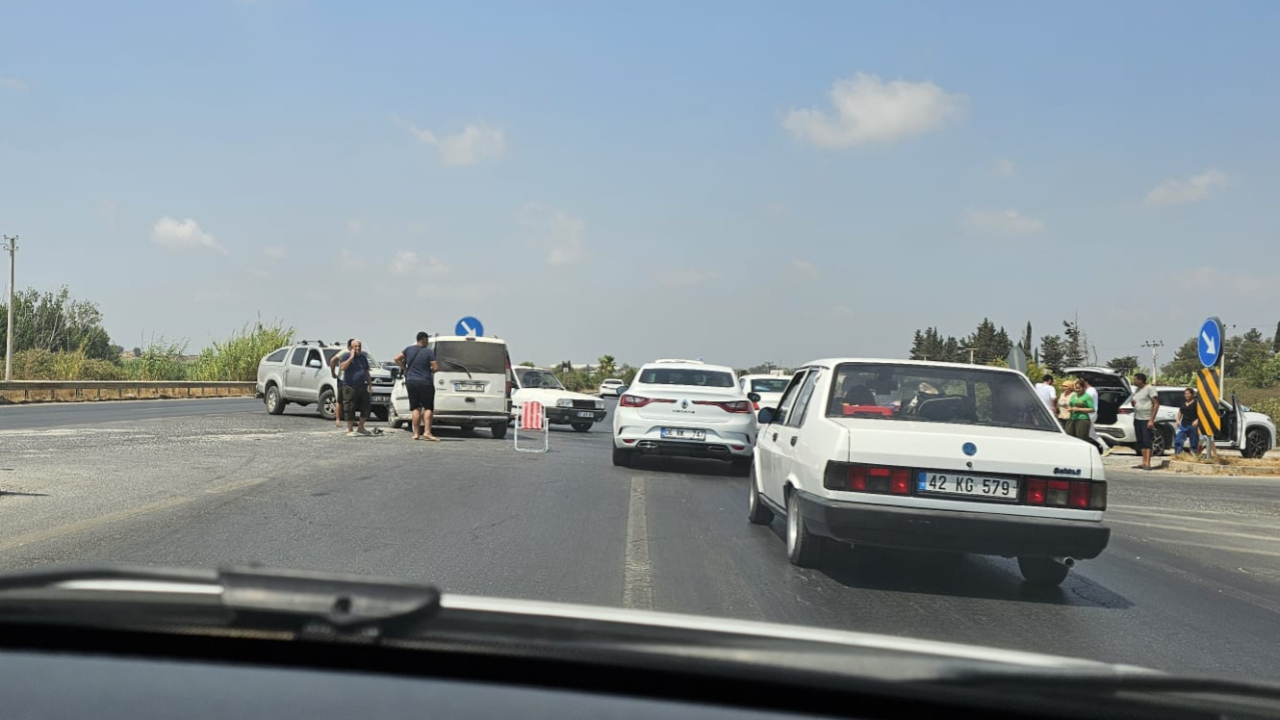 Antalya-Alanya yolunda kaza meydana geldi