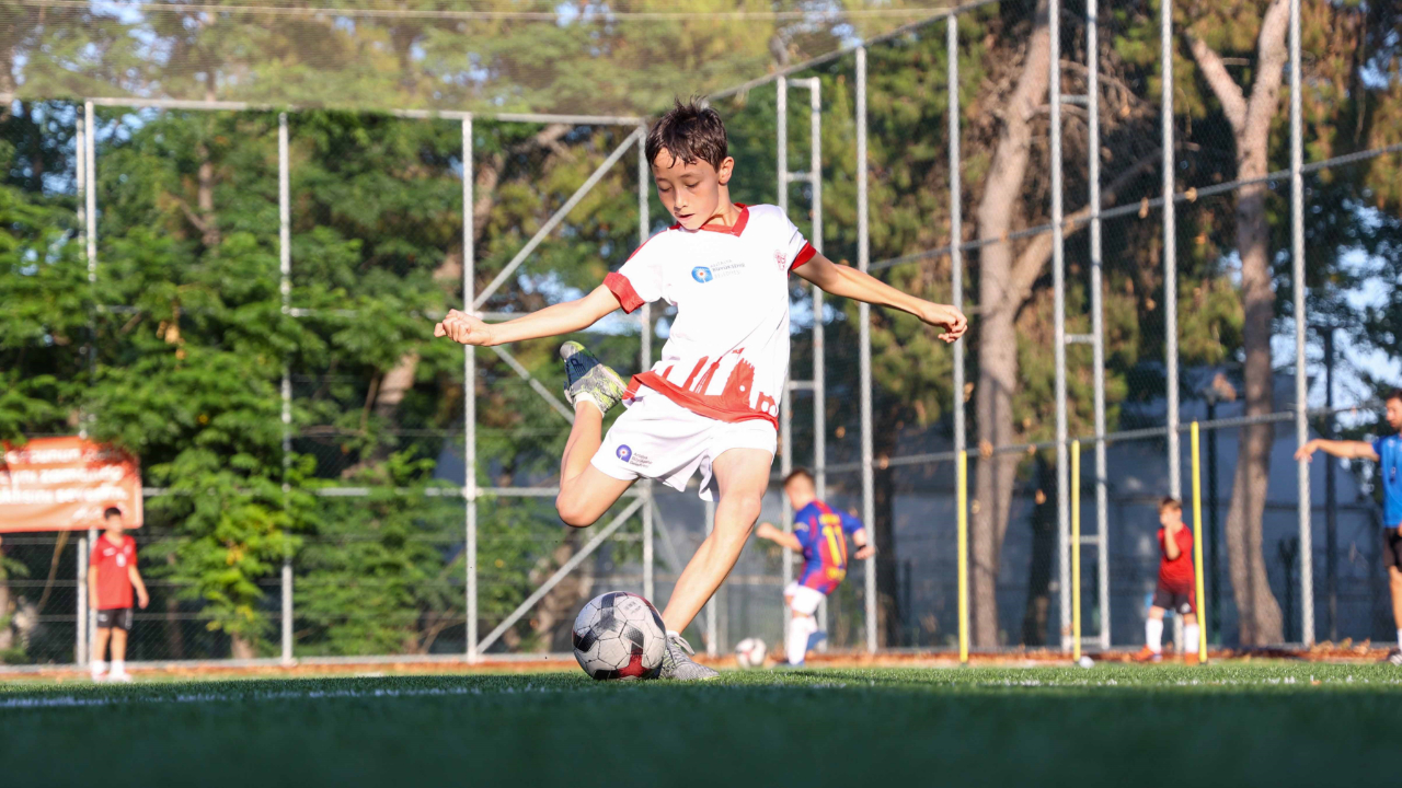 Futbol akademisi kış dönemi kayıtları başlıyor