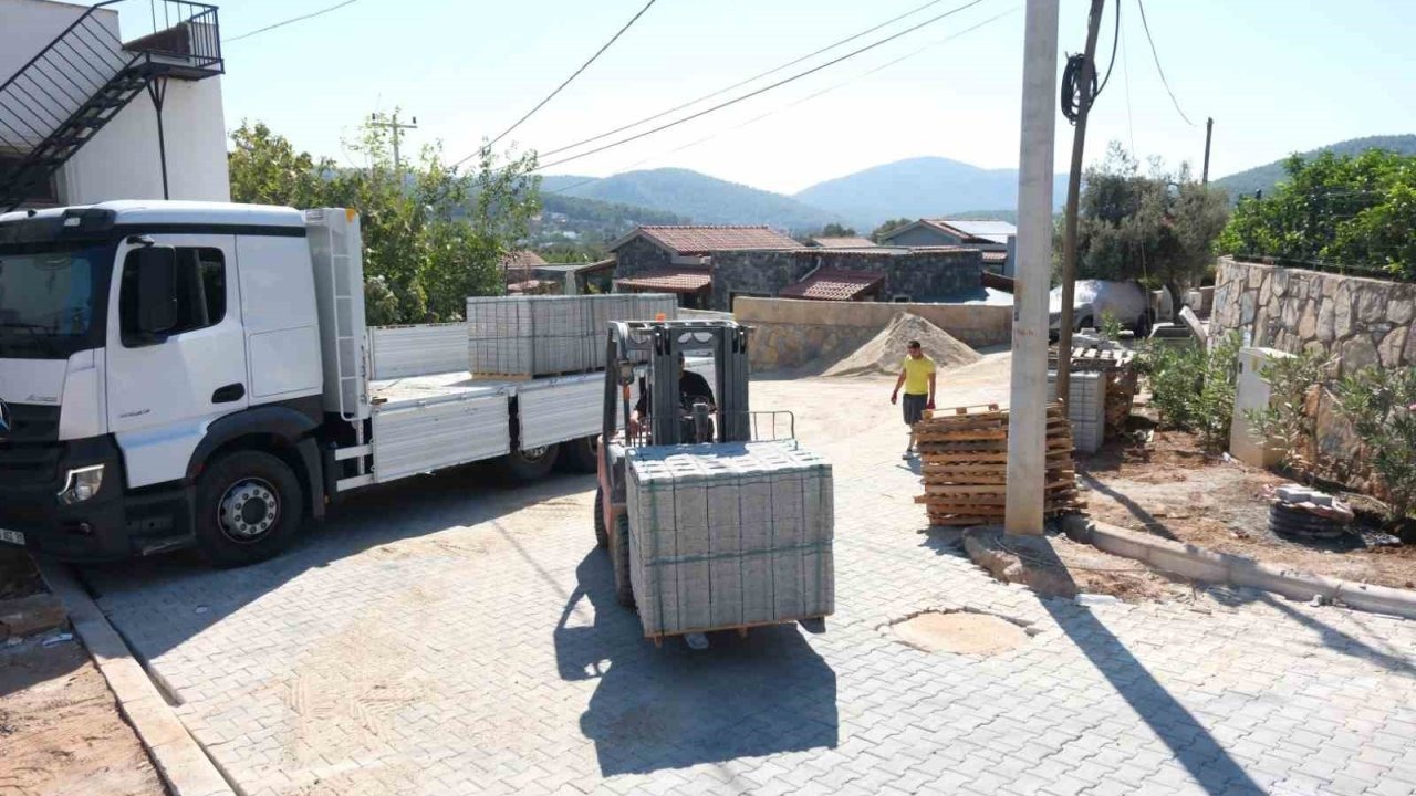 Bodrum Belediyesi üstyapı çalışmalarını sürdürüyor