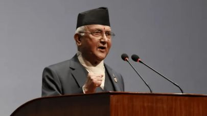 Nepal Başbakanı istifa etti!