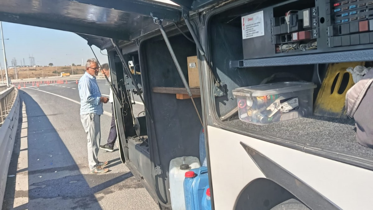 Antalya’dan İstanbul’a giden otobüs Gebze’de arıza yaptı: Yolcular mağdur oldu!