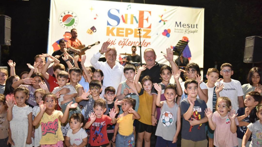 Avni Tolunay Mahallesi 'Sahne Kepez' ile renklendi