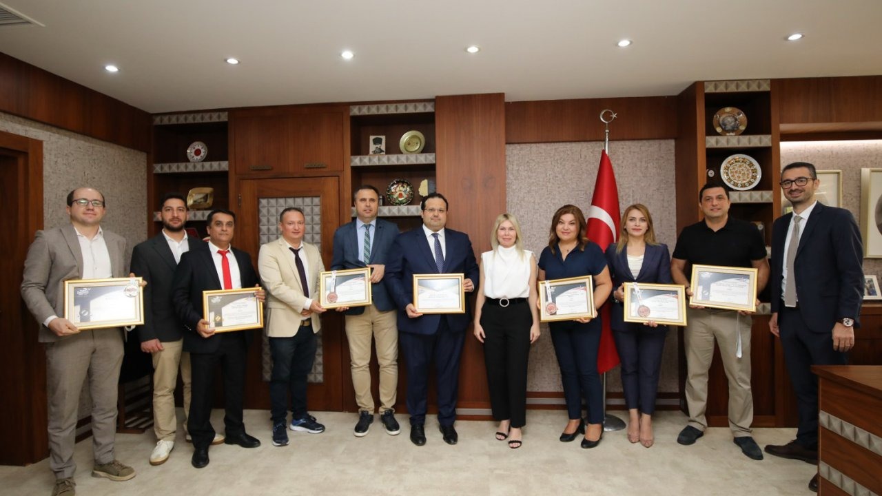 Rektör Özkan, buluşlarıyla ödül alan öğretim üyelerini tebrik etti
