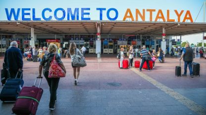 Antalya turizminde yeni 2 rekor; her 4 turistten 1'i Rus