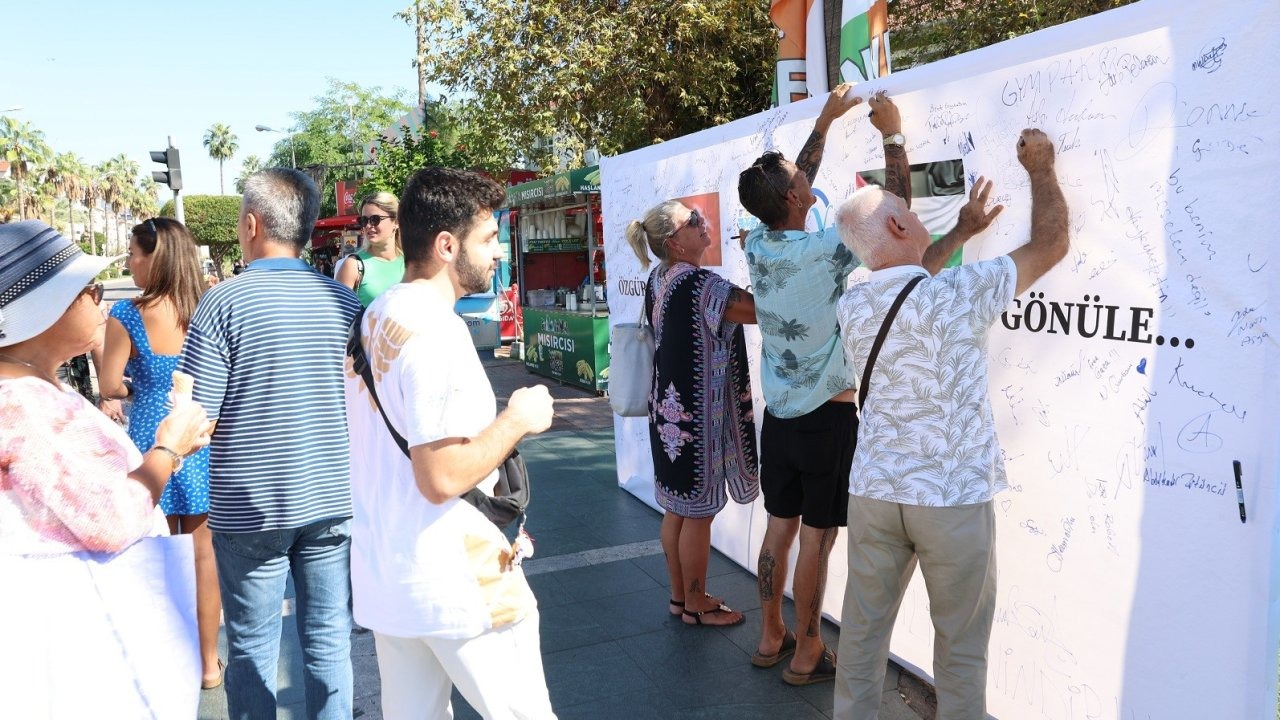 Alanya, Filistin için tek yürek oldu