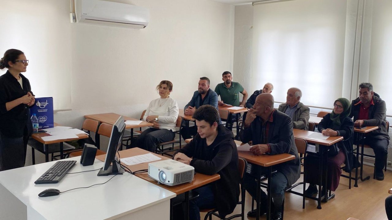 Büyükşehir'de tarımsal eğitimler sürüyor