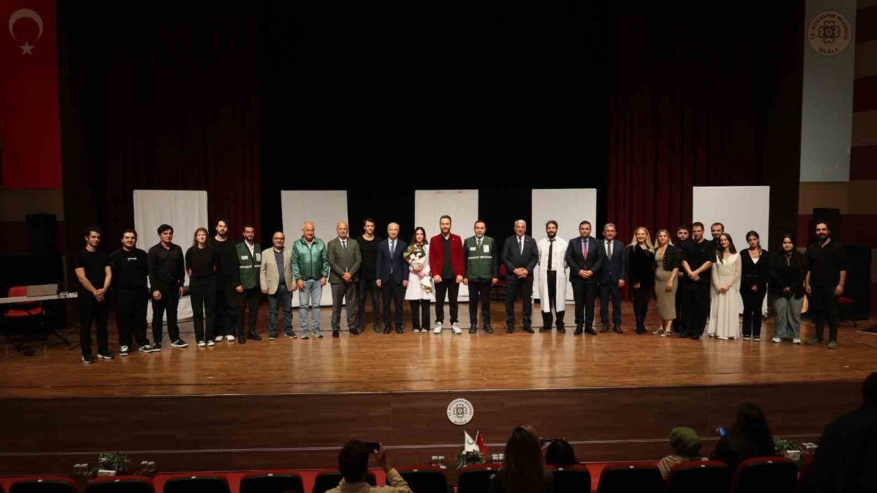 Büyükşehir’den bağımlılıkla mücadeleye sanatla destek