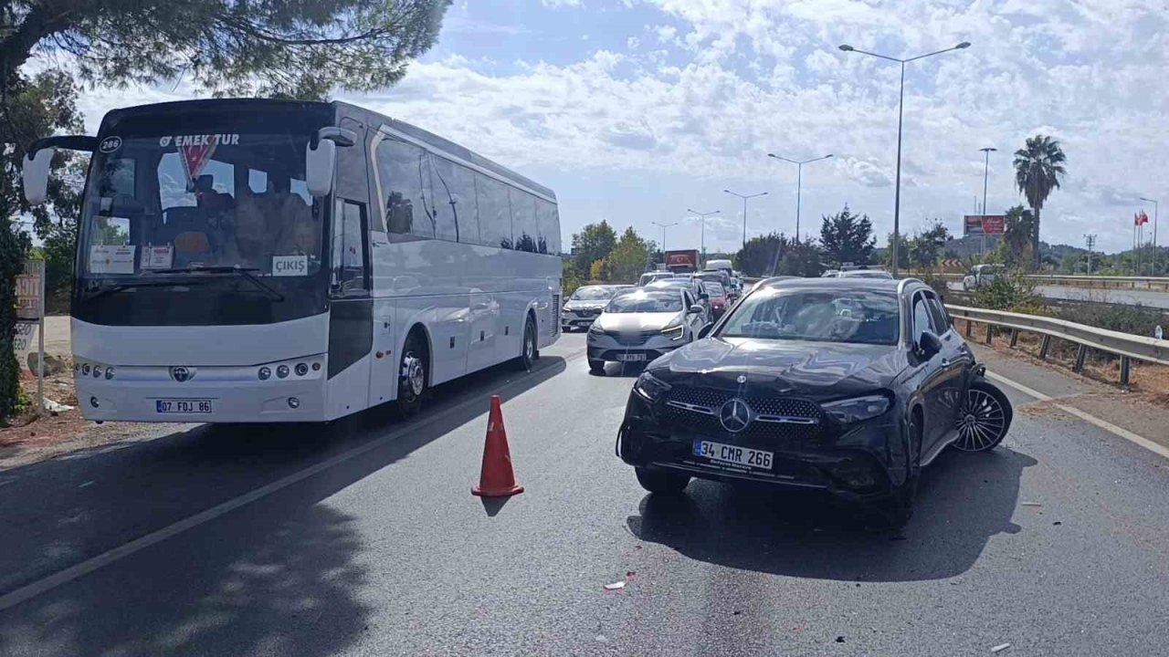 Ekipler hangi kazaya yetişeceğini şaşırdı: 1 kilometrelik mesafede 12 araçlık 4 ayrı zincirleme kaza