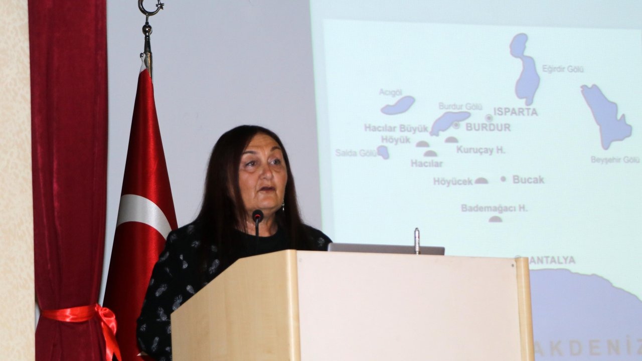 Hacılar Büyük Höyük kazısını anlattı