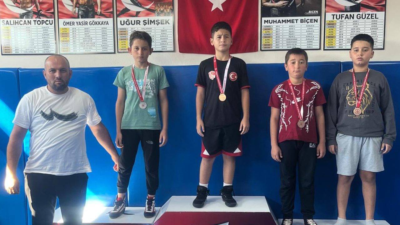 Kumlucalı güreşçiler şampiyonalara hazır
