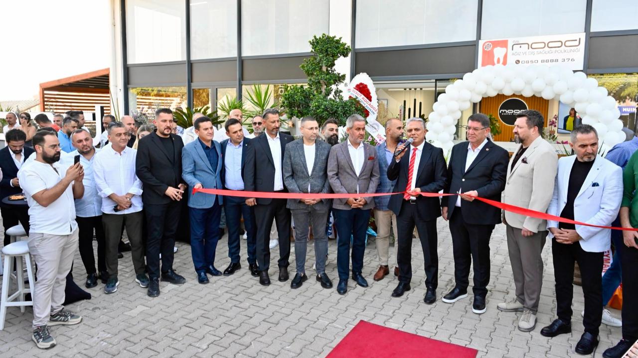 Mood Dental Clinic &amp; Ruling Travel Agency açıldı