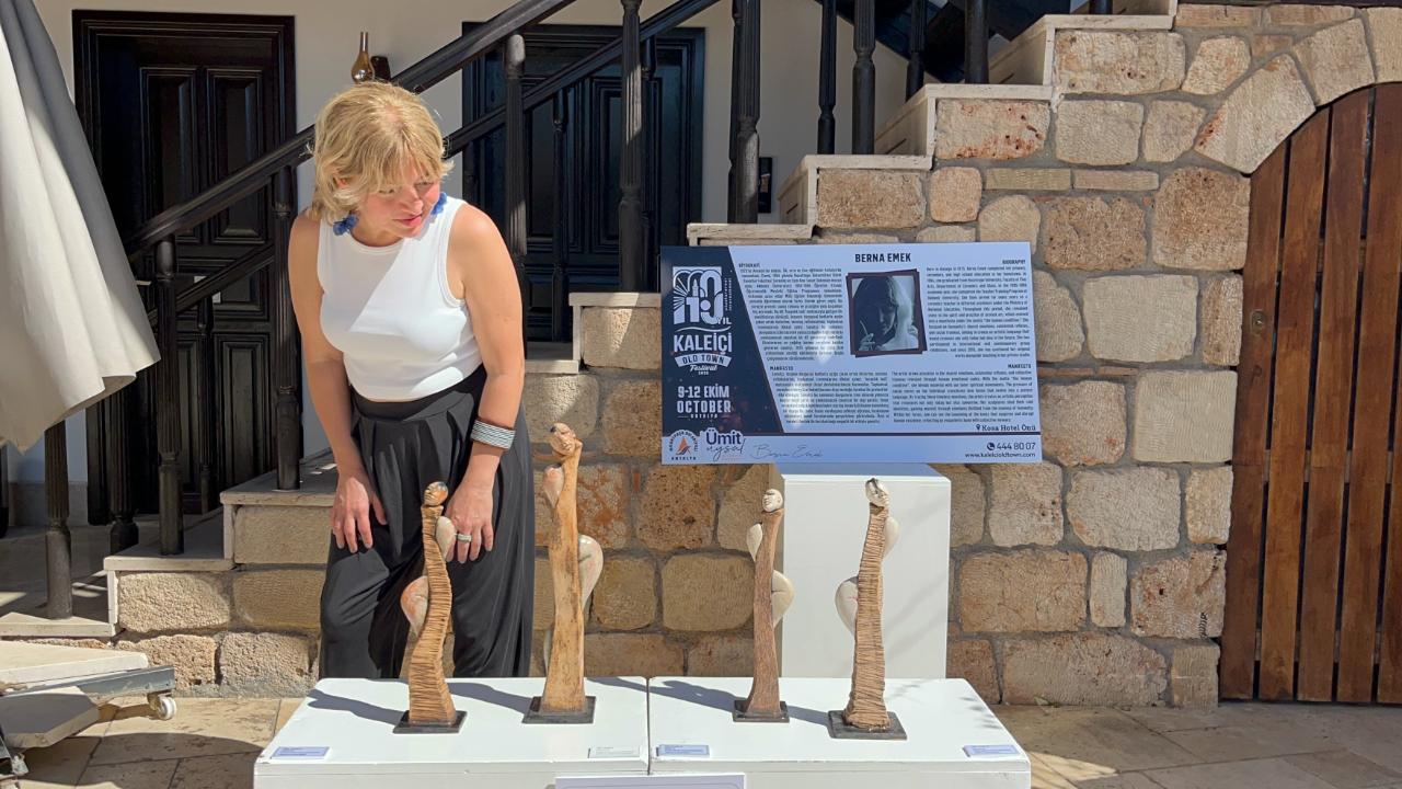 Uluslararası Kaleiçi Old Town Festivali'nde “İnsanlık Hali” sergisi ziyaretçilerini ağırlıyor