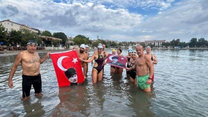 Datça’da denizde Ata'ya saygı