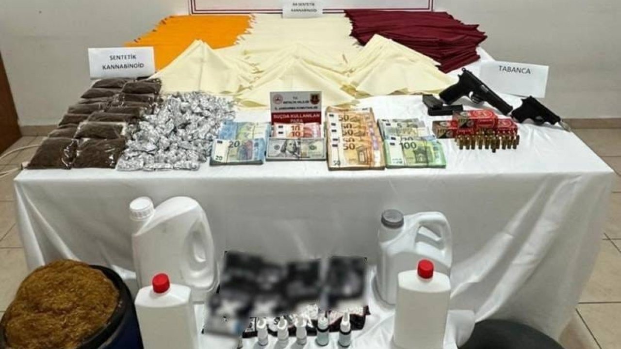 Alanya’da uyuşturucu operasyonu: 4 şüphelinin evine baskın