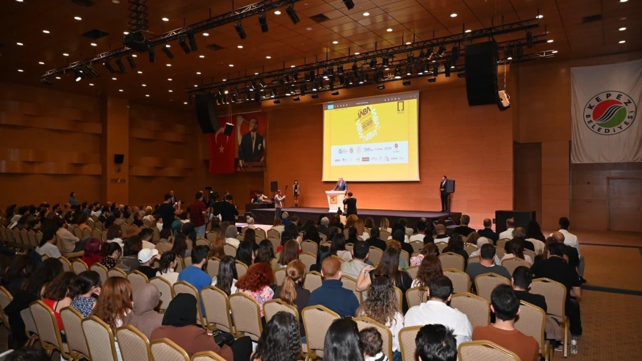 Başkan Kocagöz: IABA 2025 Kepez'de açıldı.