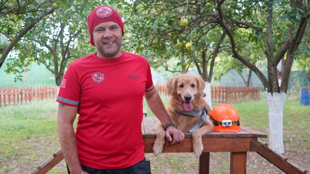 'Evcil köpekler de arama kurtarma timlerinde yer alabilir'