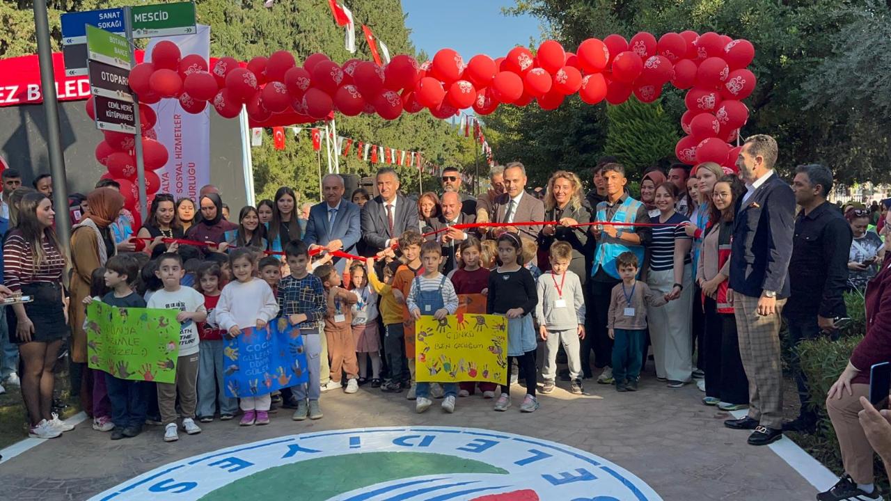Kepez’de “Çocuk Hakları Sokağı”nın açılışı yapıldı