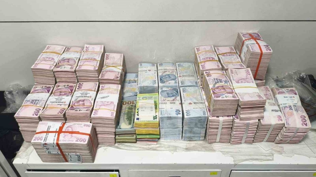 Mersin merkezli 9 ilde yasadışı bahis ve kara para operasyonu: 36 gözaltı