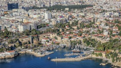 Şahin’den güvenlik vurgusu! Kaleiçi daha güvenli