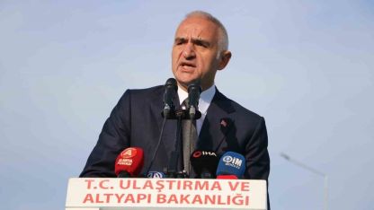 Bakan Ersoy: "Asdendos, Phaselis, Olympos ve özellikle Side antik kentlerinde yürüttüğümüz çalışmalarla tüm dünyanın gıpta ile baktığı bir noktaya geldik"