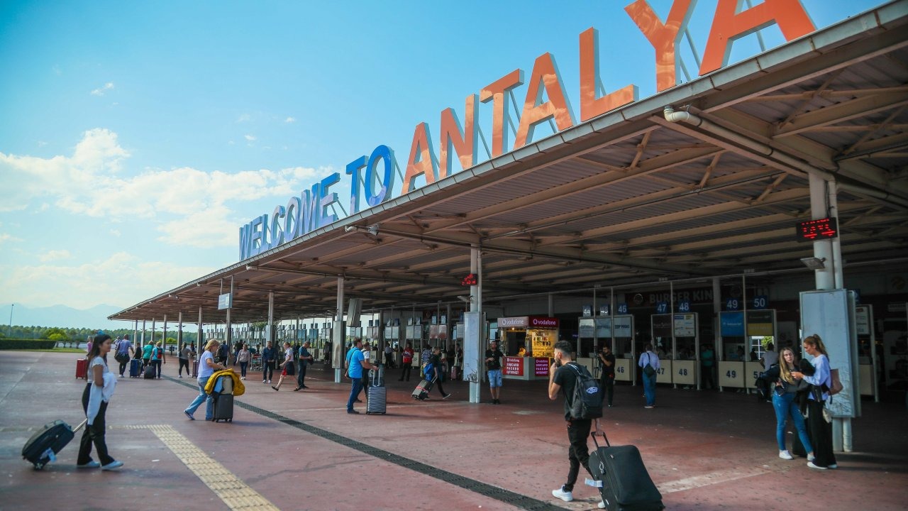 Antalya, 2025’i Rekorla Bitiriyor: En Büyük Artış Ukrayna’dan