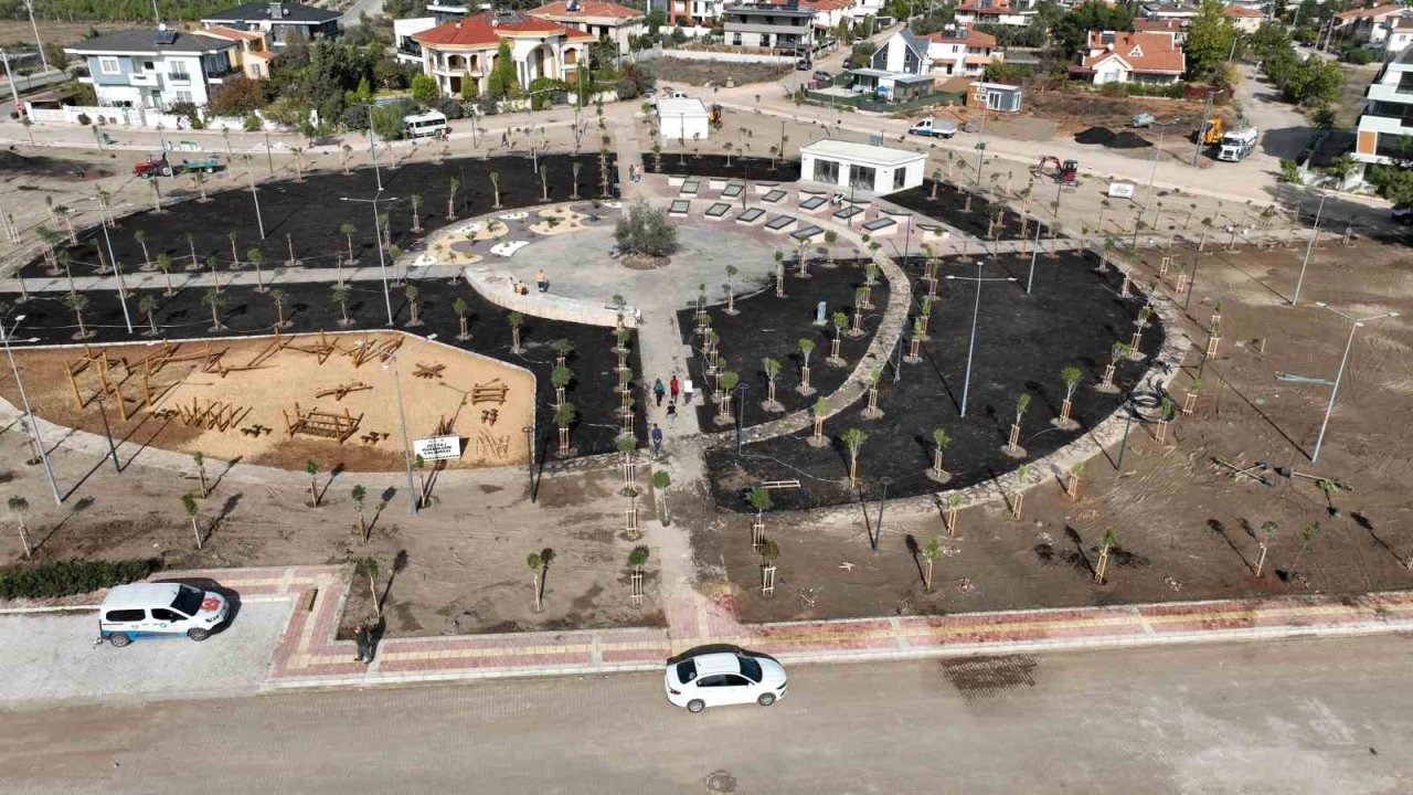 Büyükşehir Belediyesi’nden Döşemealtı’na 14 bin metrekarelik park
