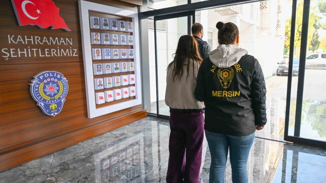 Evleri soyan hırsızlar önce kameraya sonra polise yakalandı