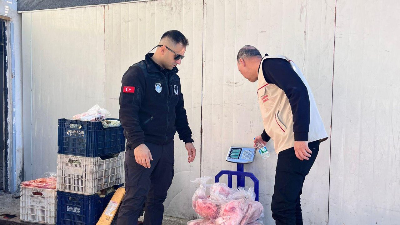 Soğuk hava deposundaki 574 kilo bozuk ürün imha edildi