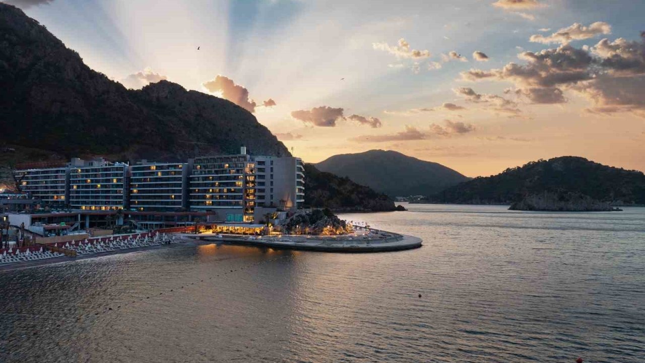 "Turizmde yabancı turist açığını yerli turist kapattı"