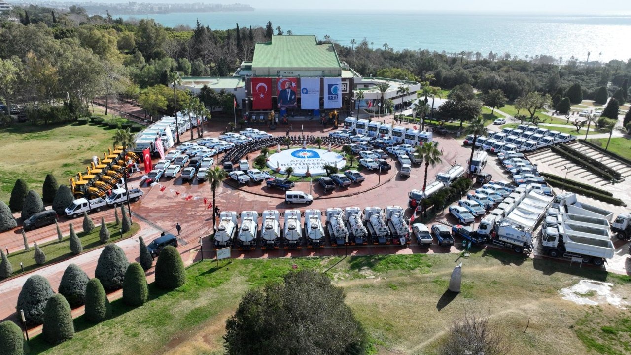 847 milyon TL'lik yatırımla 256 yeni araç alındı