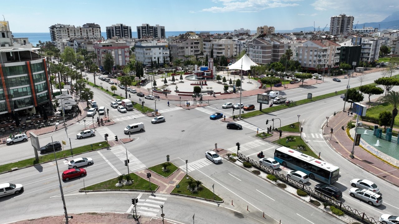 Antalya sürekli denetleniyor