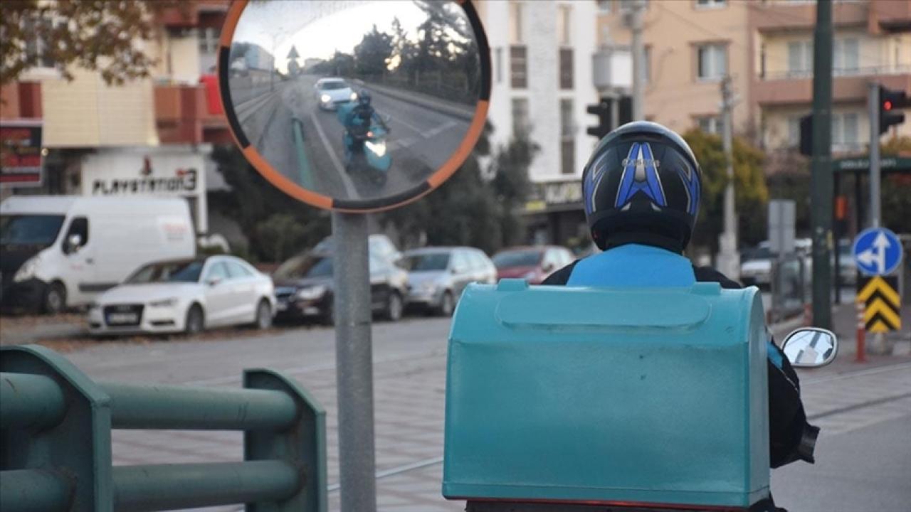 Antalya'da kuryeler iş bırakıyor!