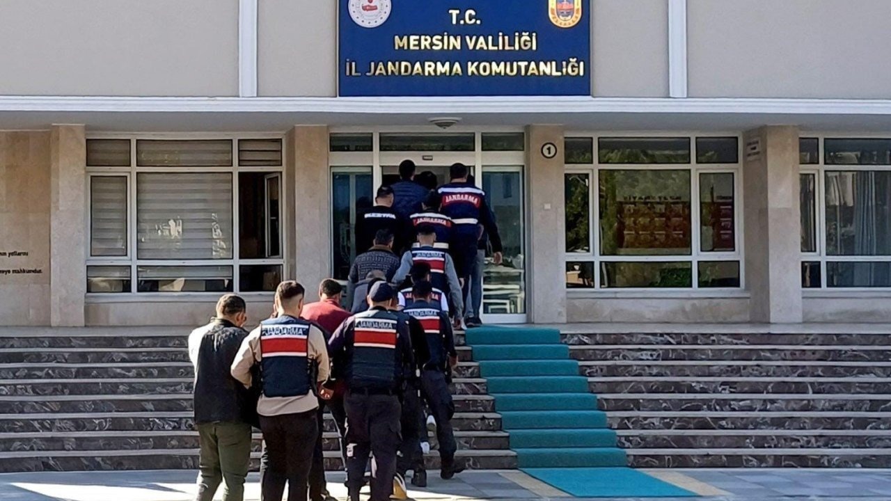 Mersin’de aranan 42 şahıs yakalandı