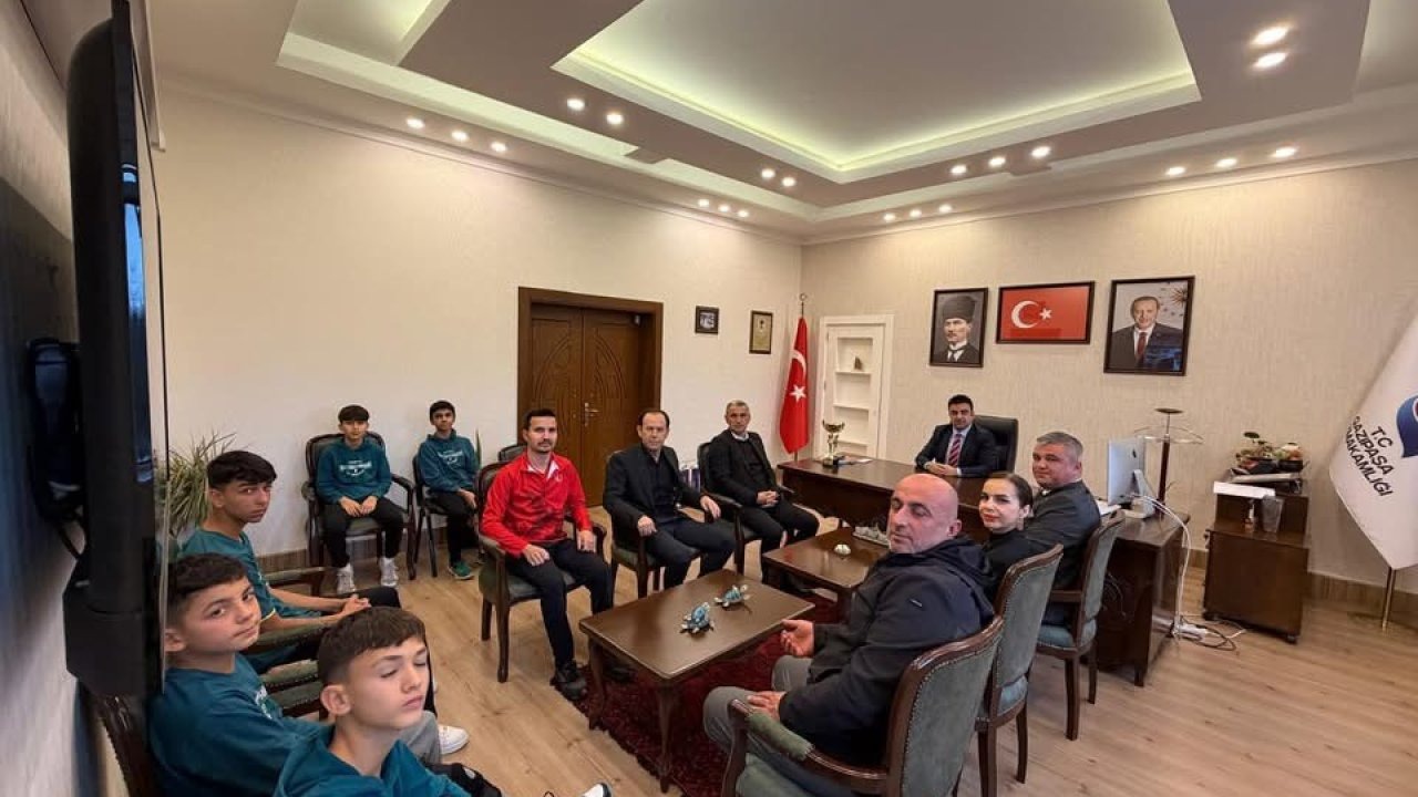 Gazipaşa’yı temsil eden badminton takımı Antalya şampiyonu oldu