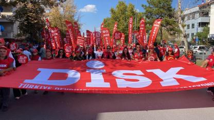 Küçük: “Demokrasi işçinin ekmeğidir”