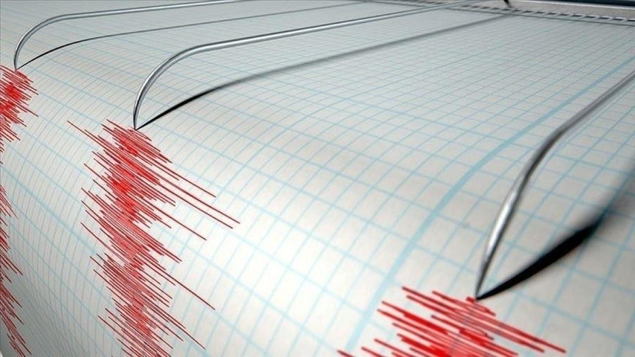 Denizli'de korkutan deprem!