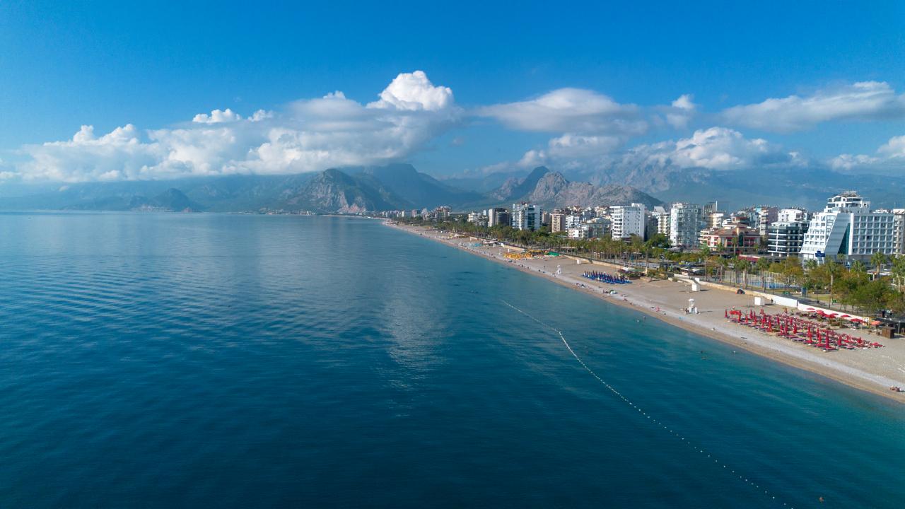 Torosların rengi değişti! Antalya siyasetinde ne oluyor