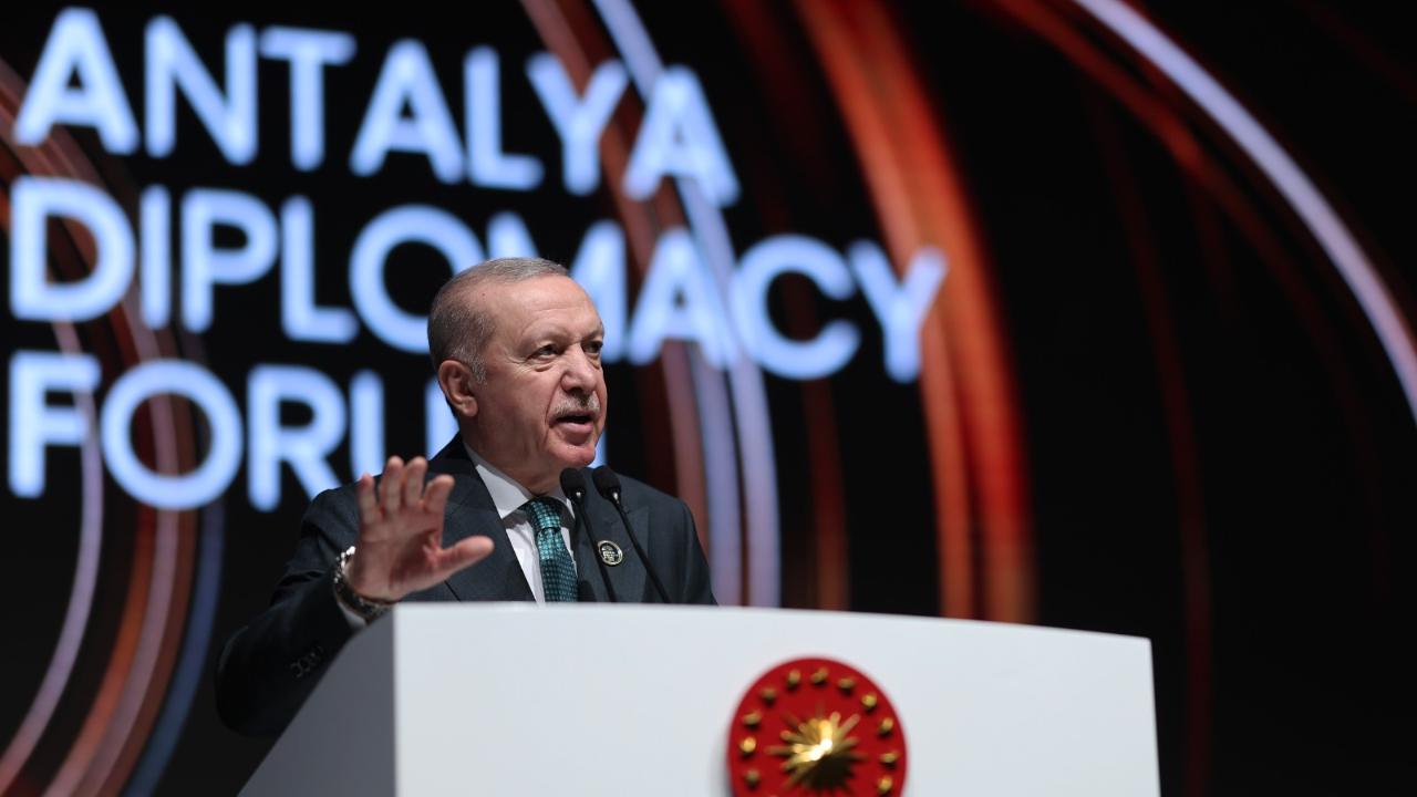 Erdoğan’dan dünyaya kritik uyarı: “Tehlikeli bir eşikteyiz”