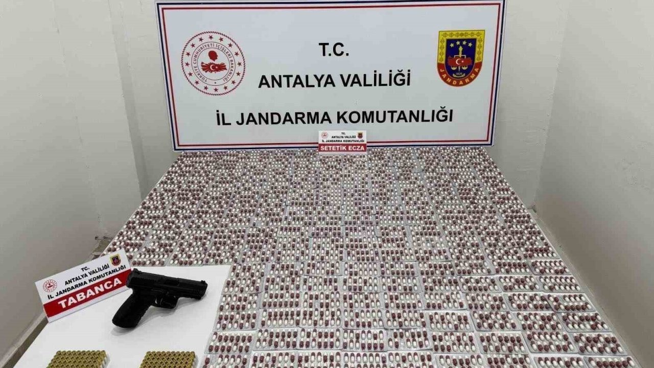 Kepez’de bin 298 adet uyuşturucu hap ele geçirildi