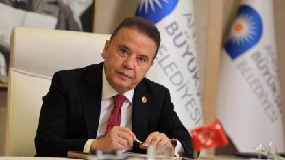 Muhittin Böcek’ten mesaj! “İddiaları tek tek çürüttüm”