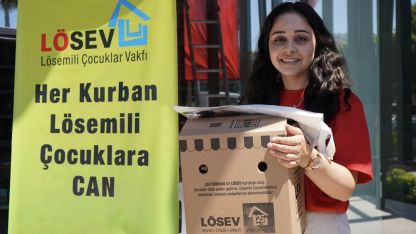 LÖSEV’den bayram öncesi 180 aileye et desteği