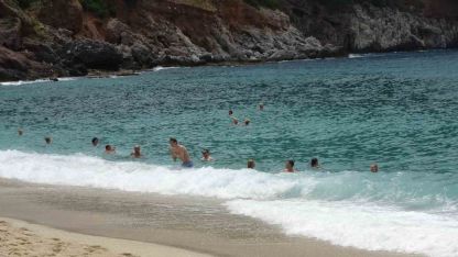 Alanya sahillerinde bayram yoğunluğu