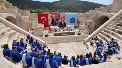 Akdeniz Üniversitesi Senatosu Patara Antik Kenti'nde bir araya geldi