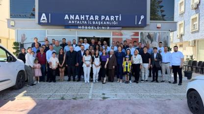 Anahtar Parti Antalya Teşkilatı bayramlaşma programında bir araya geldi