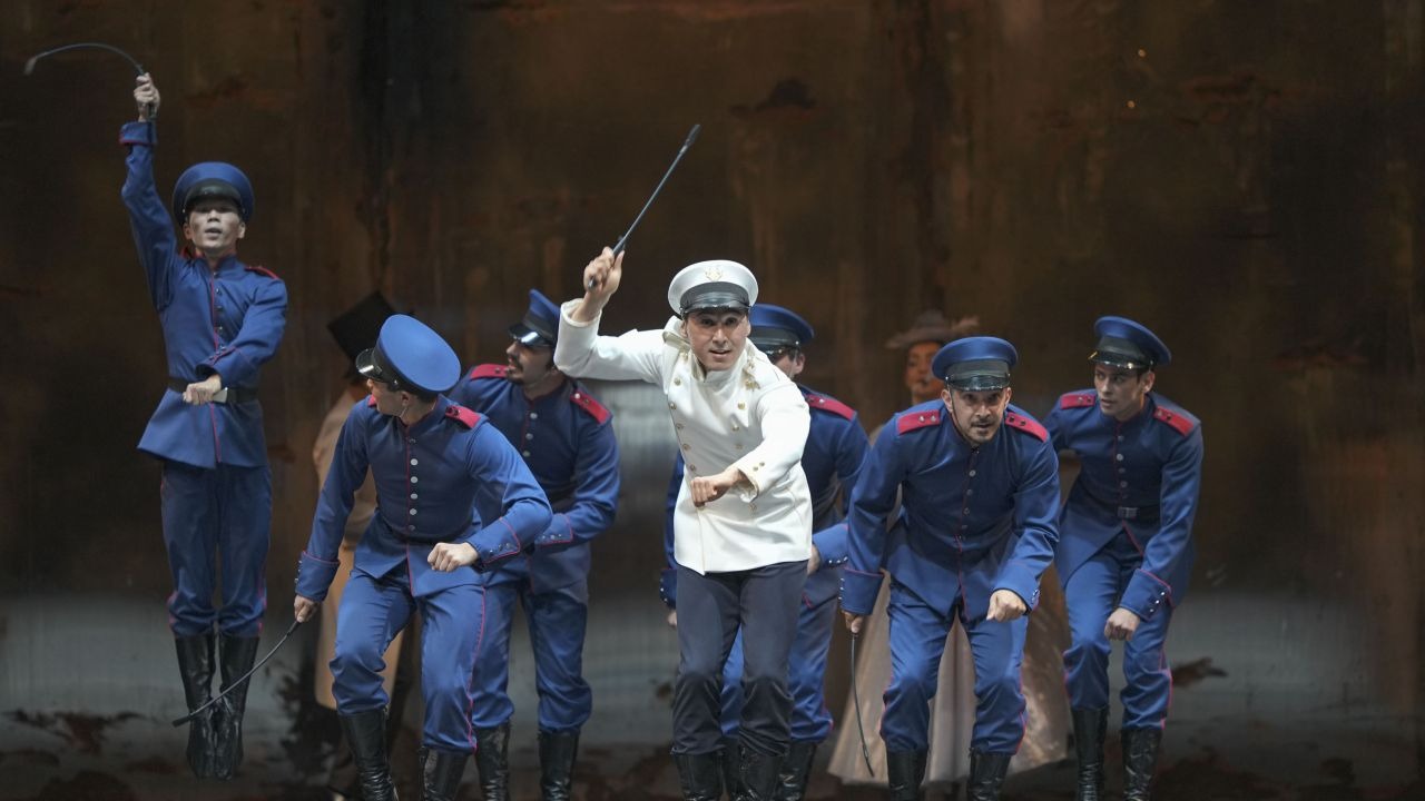 'Anna Karenina' sezona veda ediyor