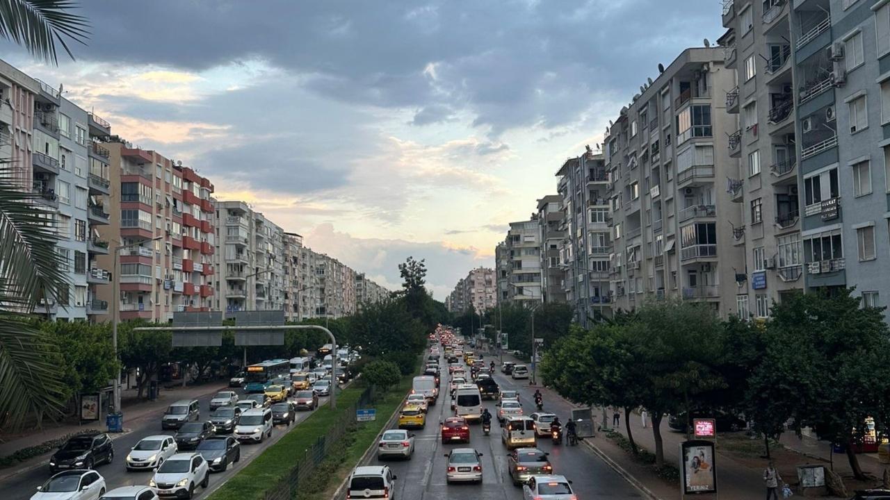 Antalya'da trafik kronik bir problem haline geldi!