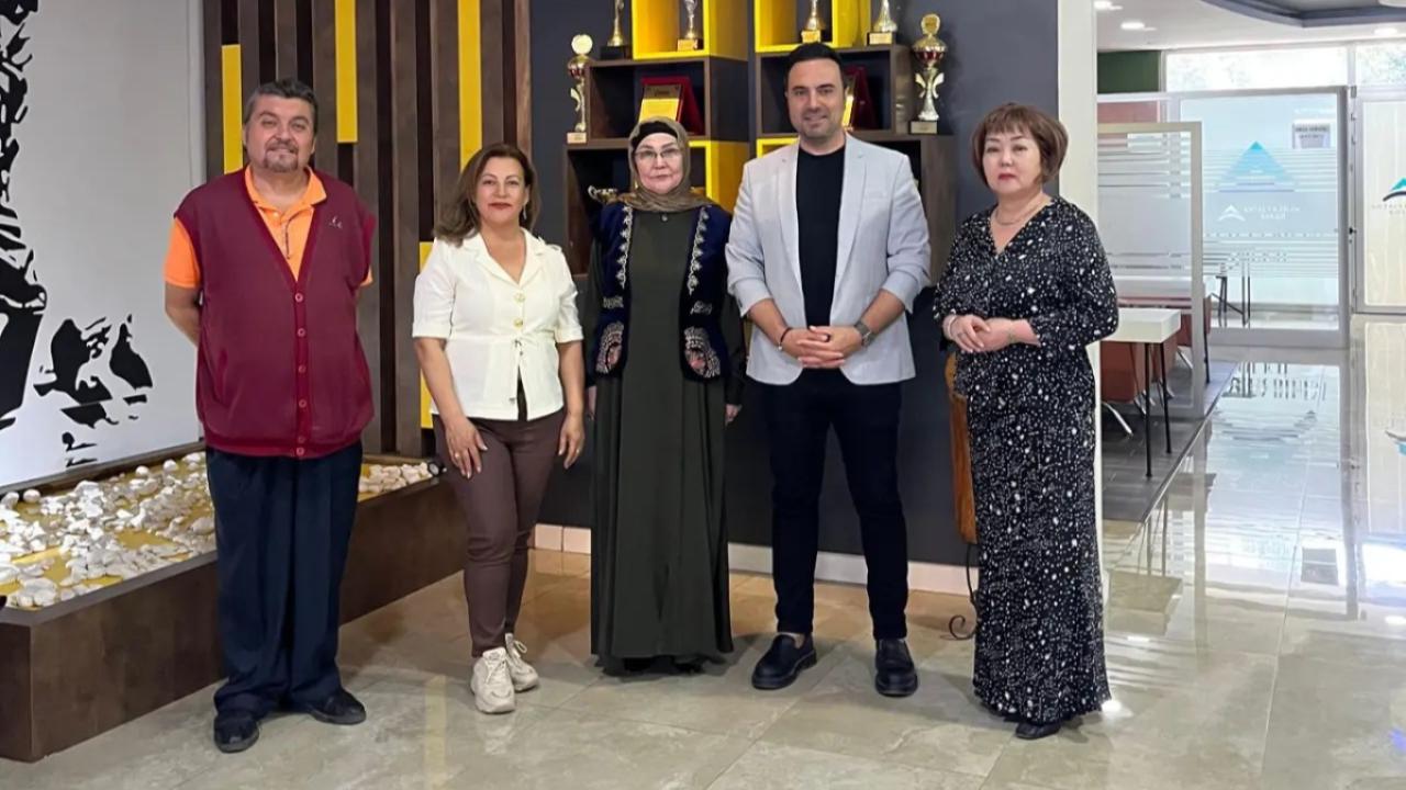 Antalya’da Türk dünyası söyleşisi