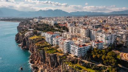 Antalya’nın dönüşen yüzüne nasıl bakmalı?