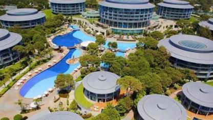 Belek’te müzik, dans ve gösterilerle dolu tatil