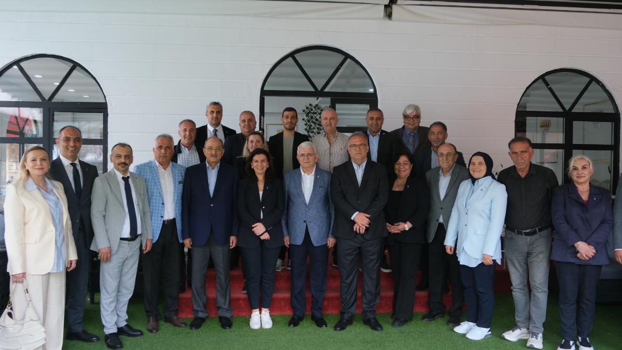 DEVA Partisi kurmayları Antalya’da sahaya indi